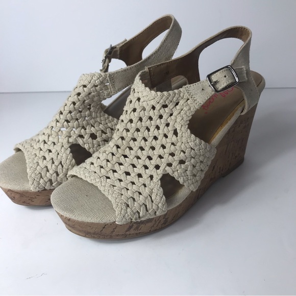 Jellypop Shoes Jelly Pop 7 Ariel Wedge Shoes Beige Heel Womens